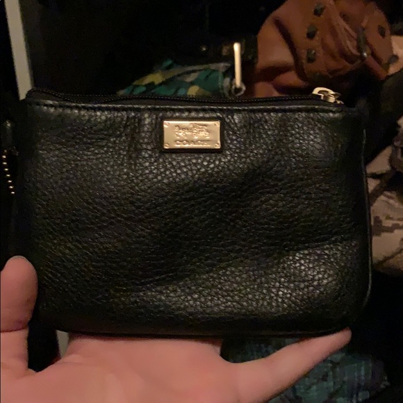 Coach wristlet - Picture 2 of 3